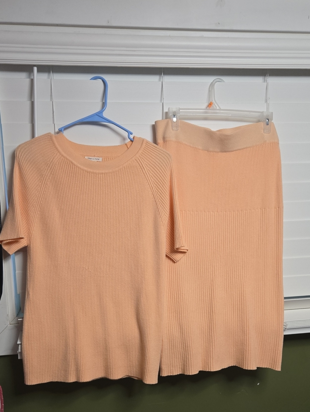 Ribbed Knit Short Sleeve Sweater & Skirt Set - Peach